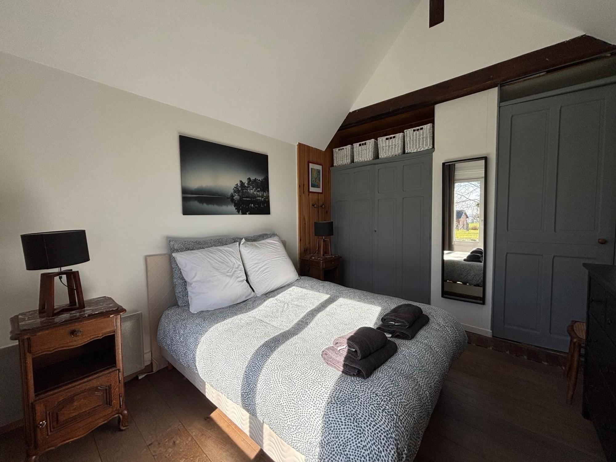 Maison De Campagne Lumineuse Spacieuse Dans Impasse Au Calme A Proximite D'Un Chateau Deux Verandas Grand Jardin Cabane Pour Velos, Pres Port En Bessin Et Bayeux, Proche Plages Du Debarquement Commes Экстерьер фото