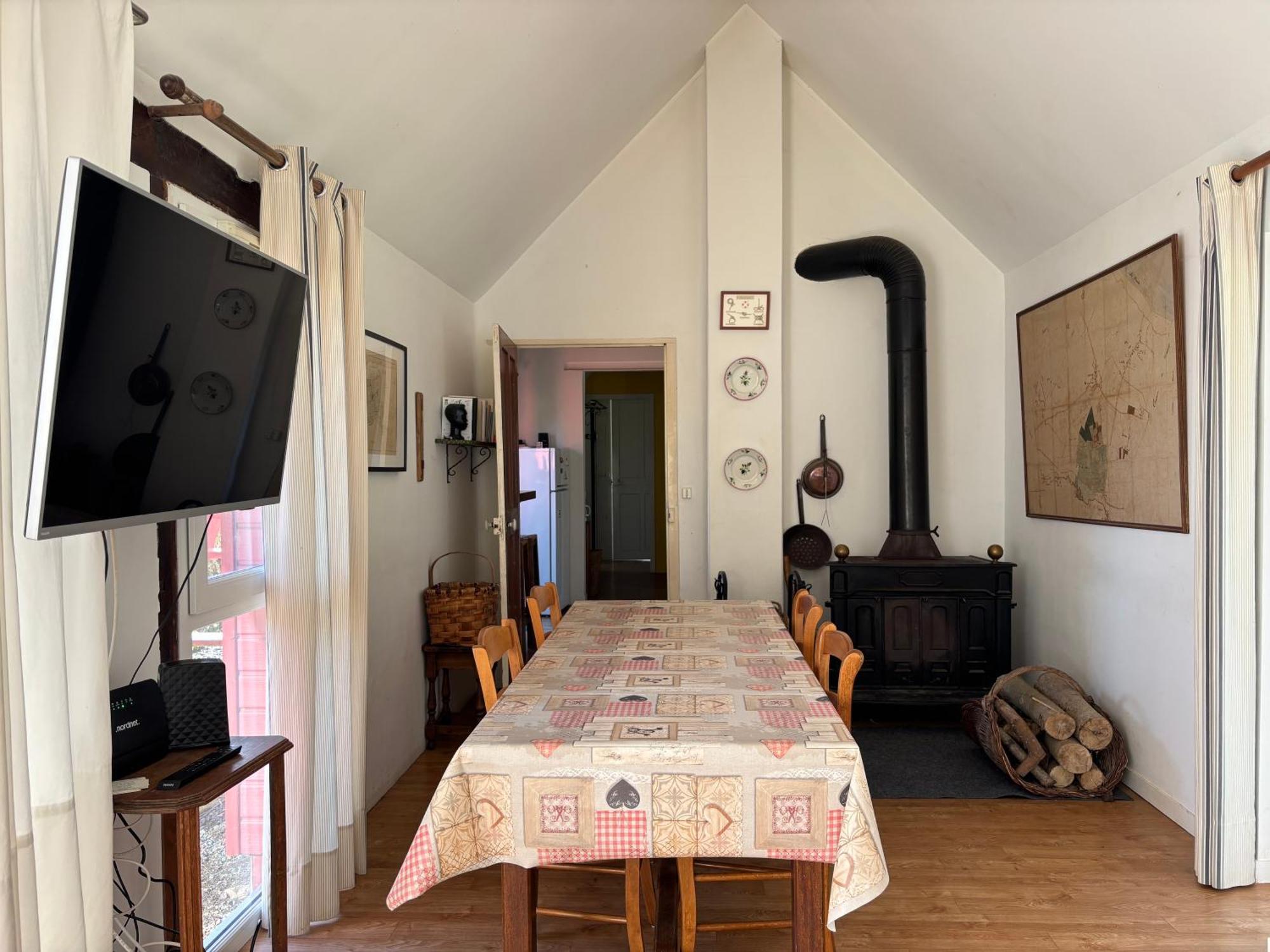 Maison De Campagne Lumineuse Spacieuse Dans Impasse Au Calme A Proximite D'Un Chateau Deux Verandas Grand Jardin Cabane Pour Velos, Pres Port En Bessin Et Bayeux, Proche Plages Du Debarquement Commes Экстерьер фото