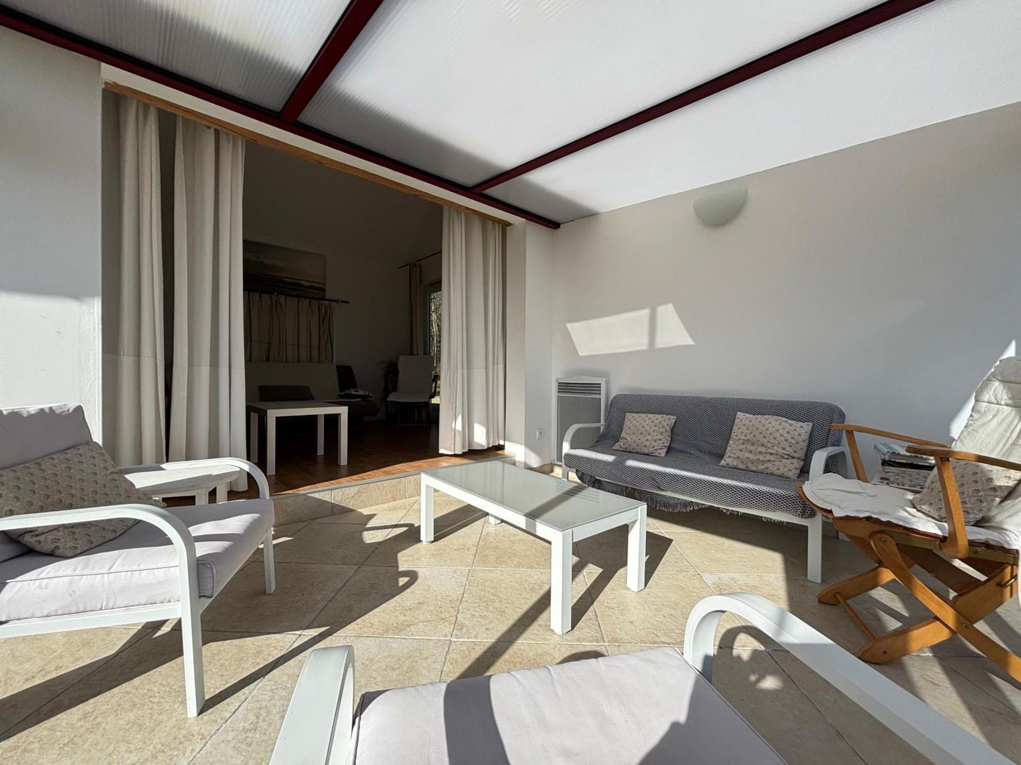 Maison De Campagne Lumineuse Spacieuse Dans Impasse Au Calme A Proximite D'Un Chateau Deux Verandas Grand Jardin Cabane Pour Velos, Pres Port En Bessin Et Bayeux, Proche Plages Du Debarquement Commes Экстерьер фото