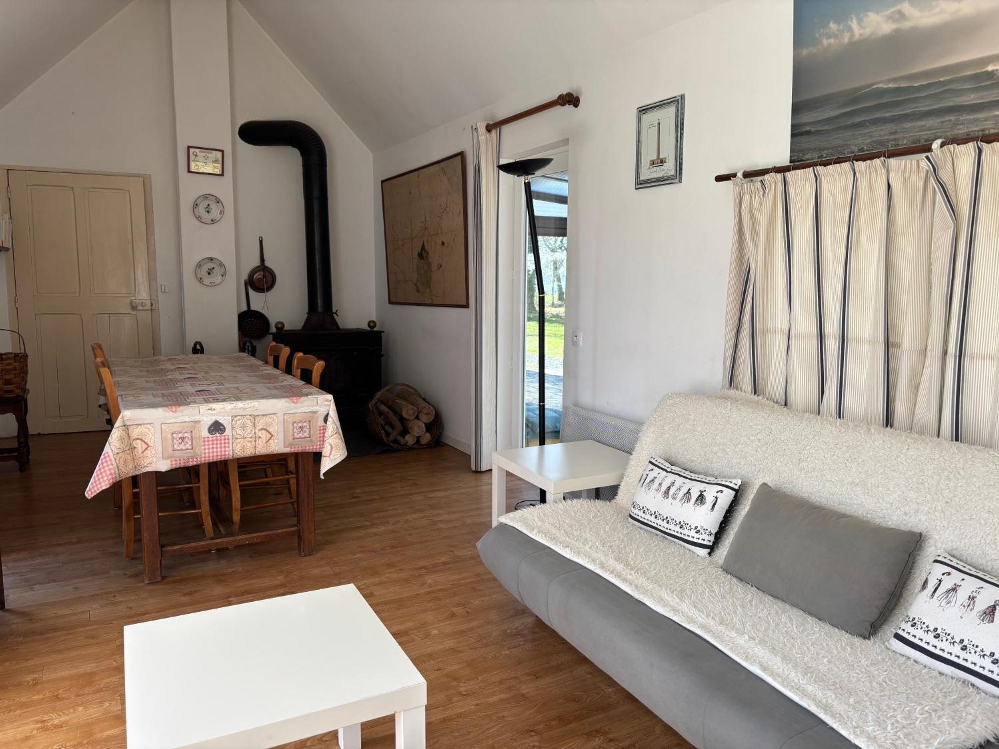 Maison De Campagne Lumineuse Spacieuse Dans Impasse Au Calme A Proximite D'Un Chateau Deux Verandas Grand Jardin Cabane Pour Velos, Pres Port En Bessin Et Bayeux, Proche Plages Du Debarquement Commes Экстерьер фото
